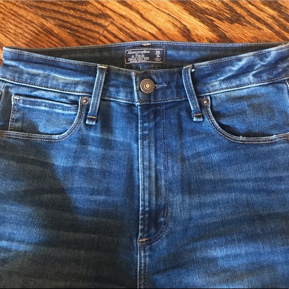 Abercrombie &Fitch high rise super skinny jeans - Picture 4 of 4